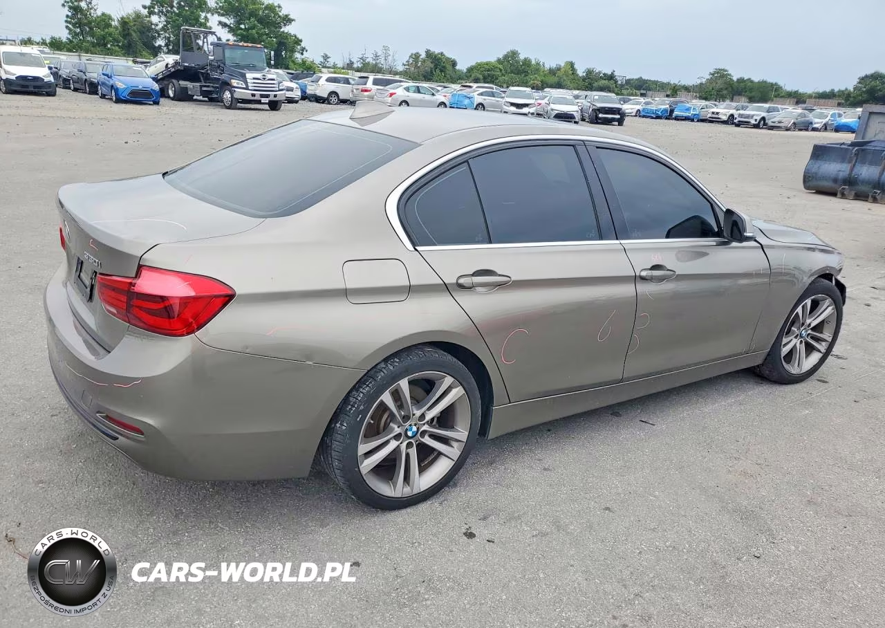 2018 BMW 330 I VIN:WBA8B9G50JNU57640 - 3