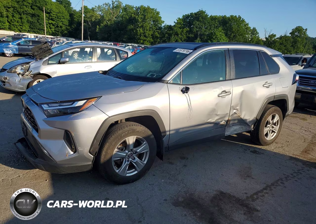 2025 Toyota Rav4 Xle – zdjęcie 1 z 14