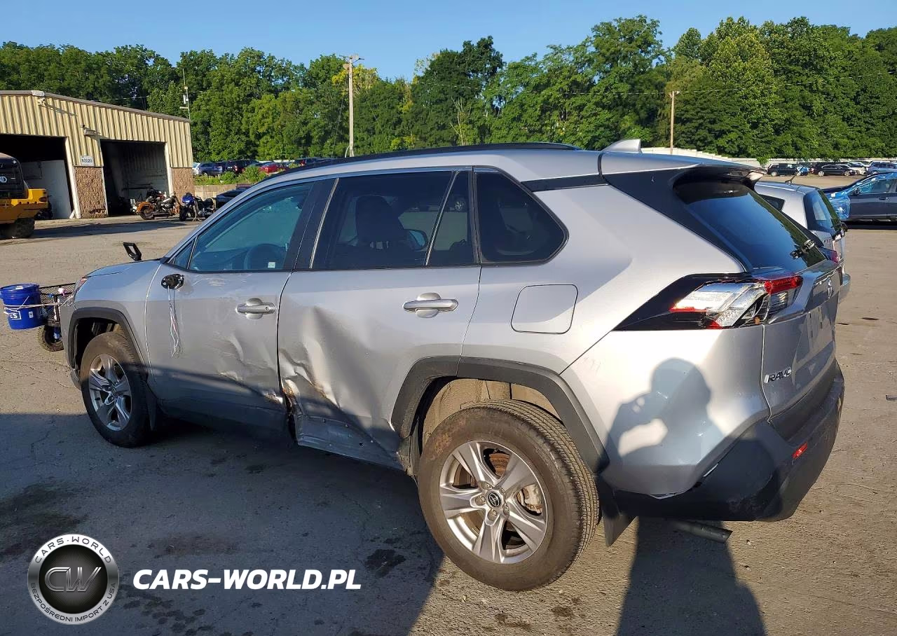 2025 Toyota Rav4 Xle VIN:2T3P1RFV4SC511696 - 2