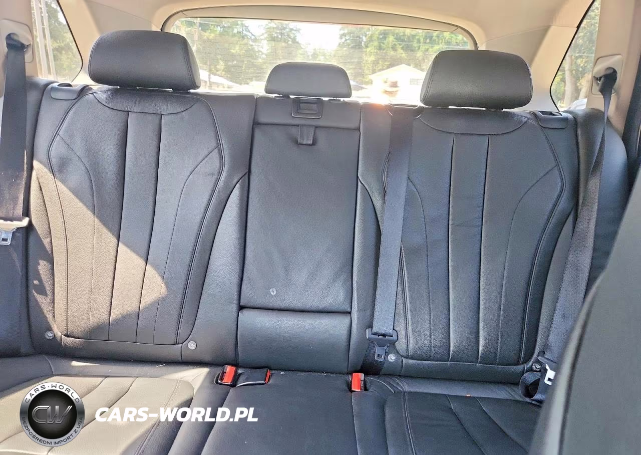 2016 BMW X5 xDrive35I VIN:5UXKR0C58G0P33363 - 10