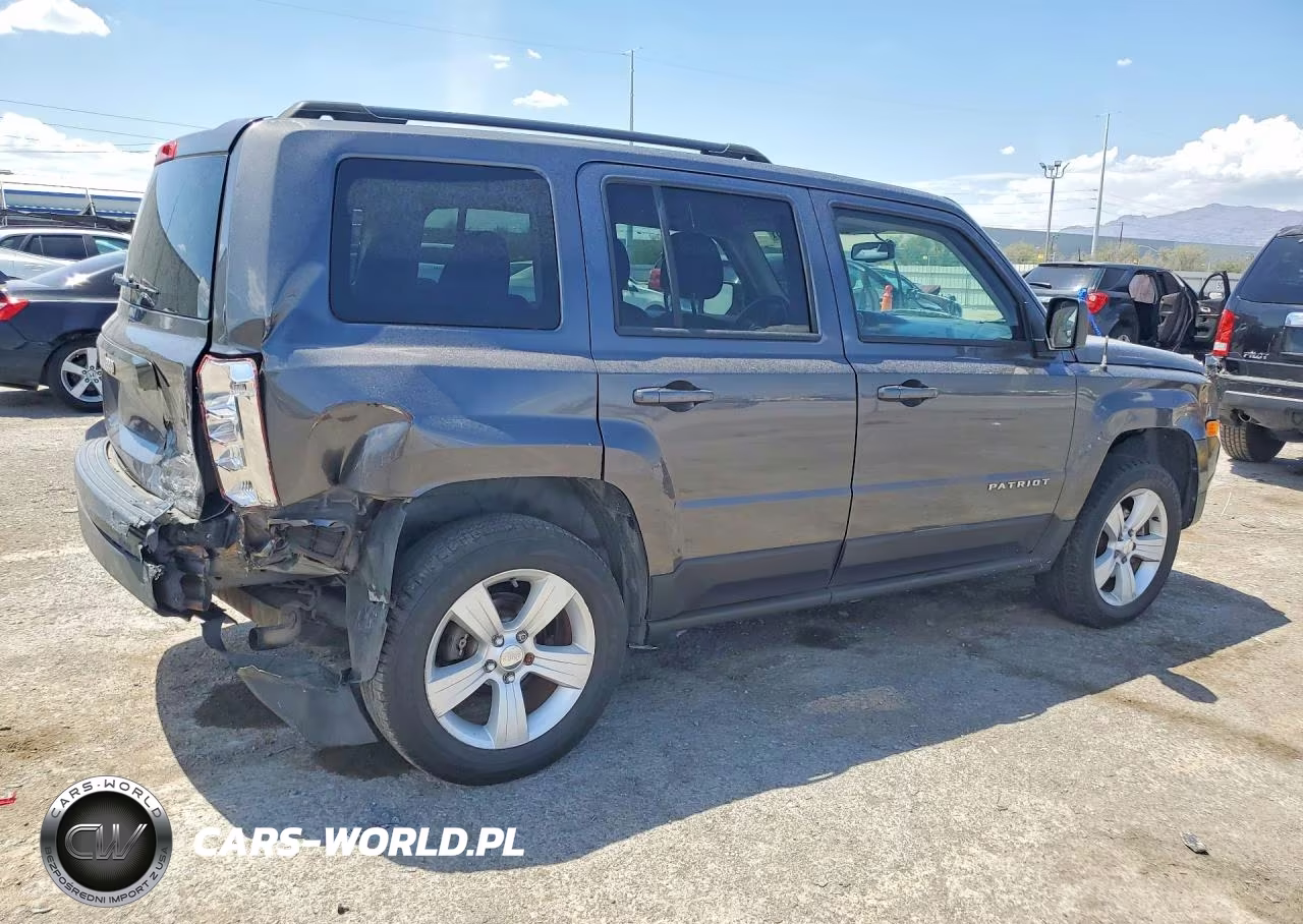 2016 Jeep Patriot Latitude VIN:1C4NJRFB8GD759644 - 3