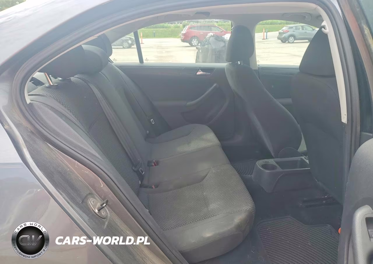 2012 Volkswagen Jetta Base VIN:3VW2K7AJXCM310559 - 10