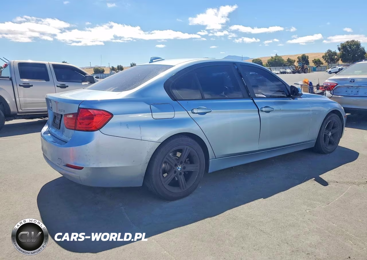 2013 BMW 320 I VIN:WBA3B1C50DK128816 - 3