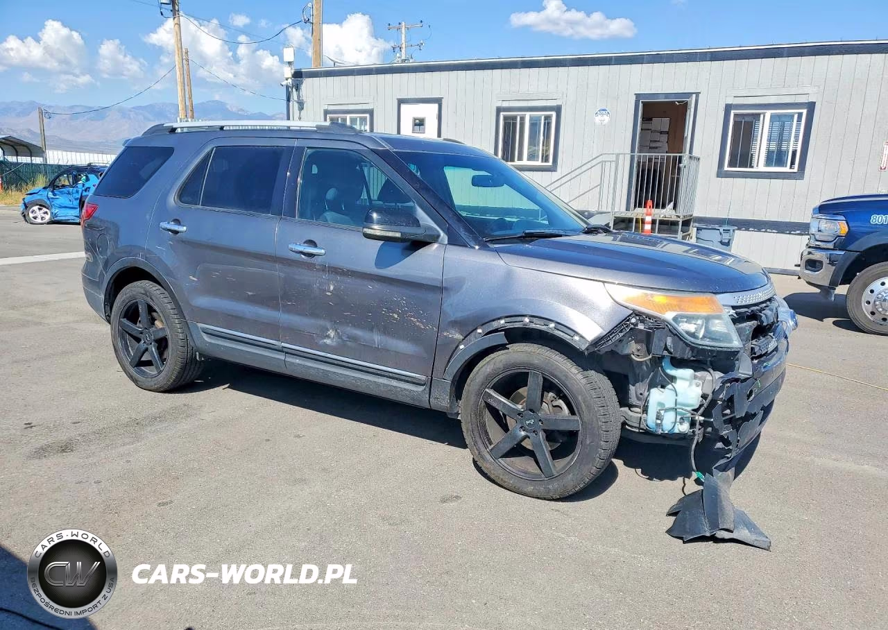 2012 Ford Explorer Xlt VIN:1FMHK8D85CGA48371 - 4