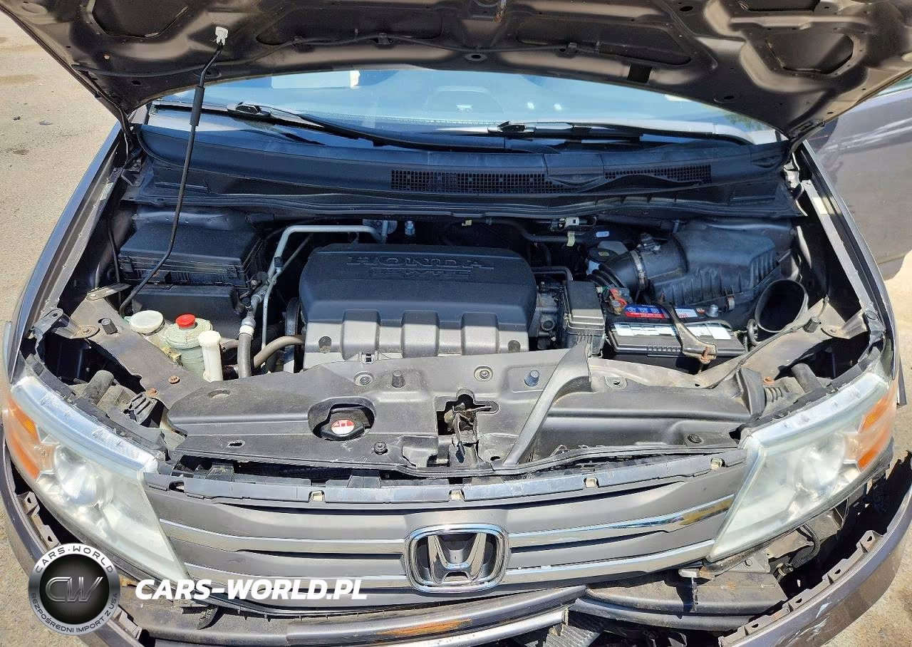 2013 Honda Odyssey Touring VIN:5FNRL5H94DB092011 - 12