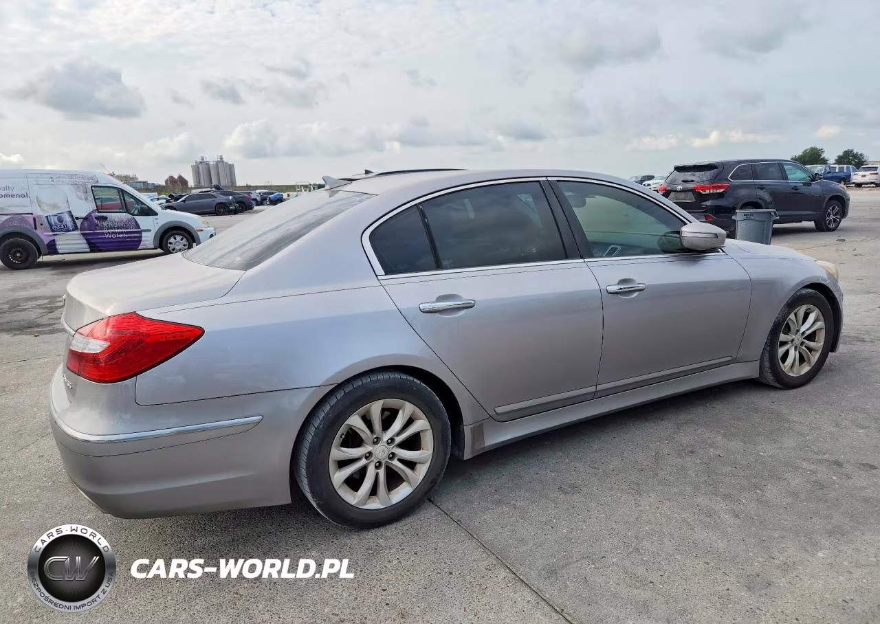 2013 Hyundai Genesis 3.8L VIN:KMHGC4DD4DU243363 - 3