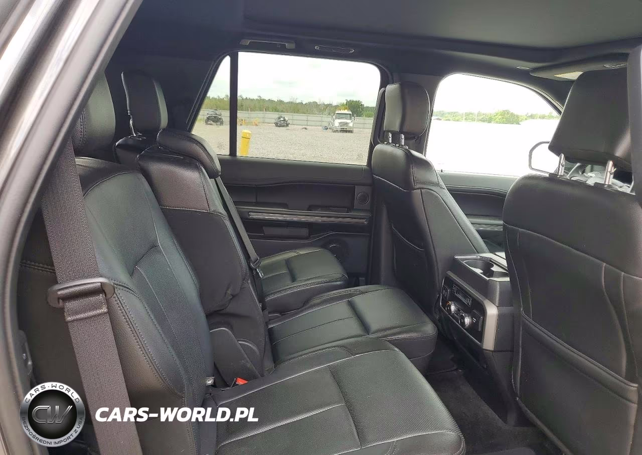 2018 Ford Expedition Xlt VIN:1FMJU1HTXJEA16655 - 10