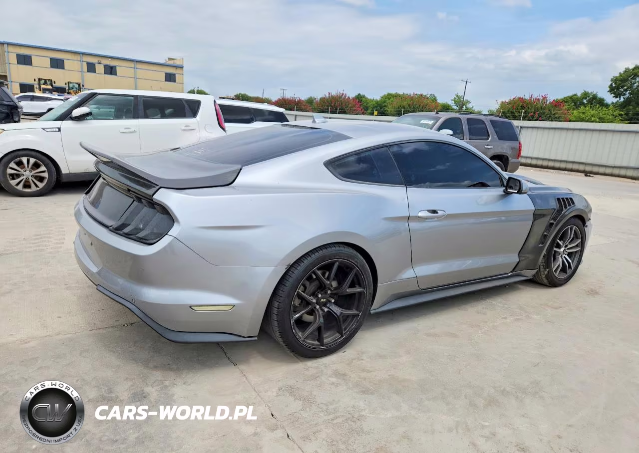 2020 Ford Mustang VIN:1FA6P8TH6L5141786 - 3