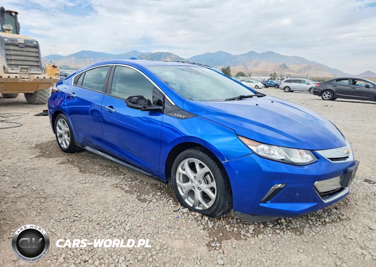 2018 Chevrolet Volt Premier VIN:1G1RB6S58JU139308 - 4