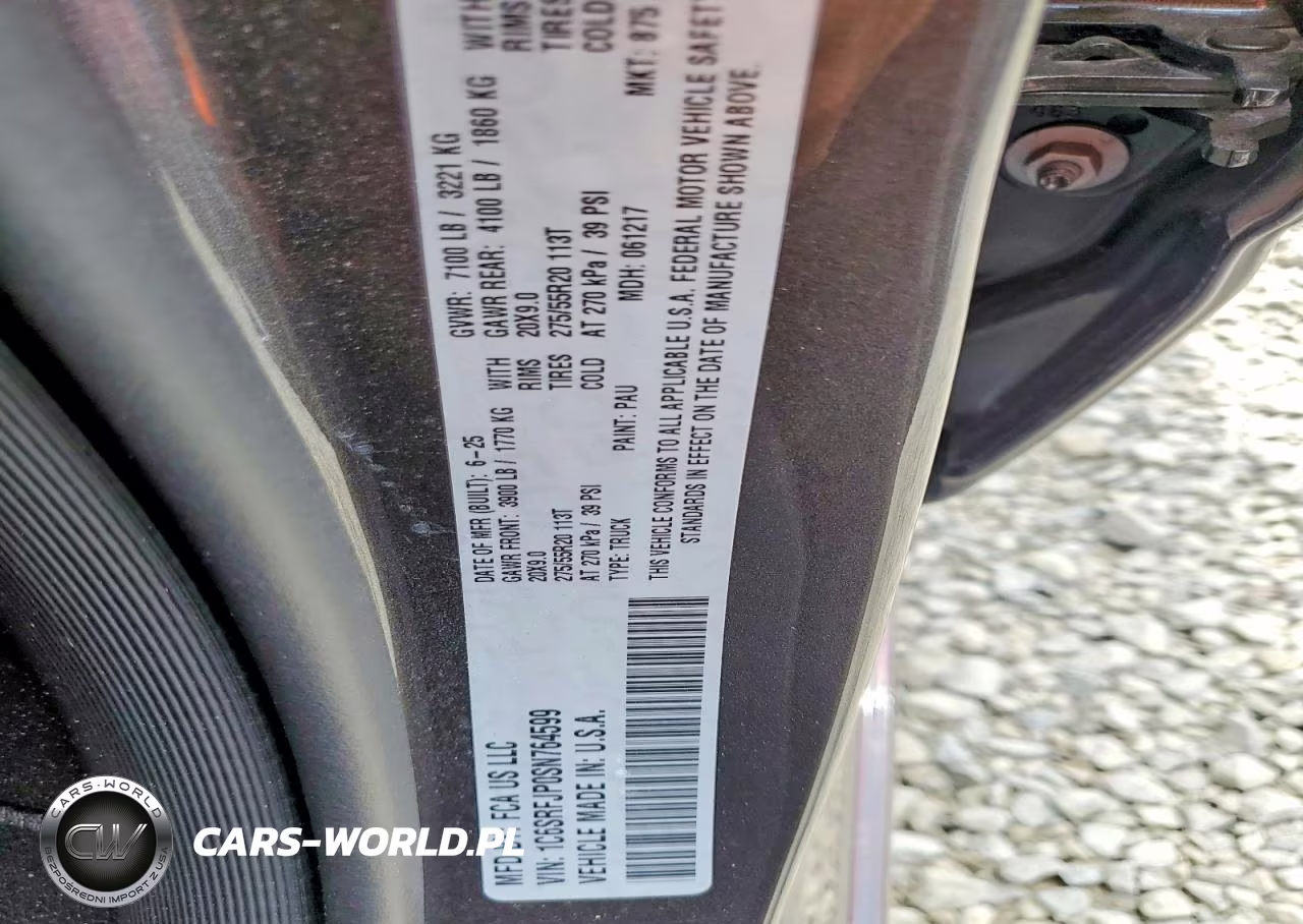 2025 Ram 1500 Laramie VIN:1C6SRFJP0SN764599 - 12