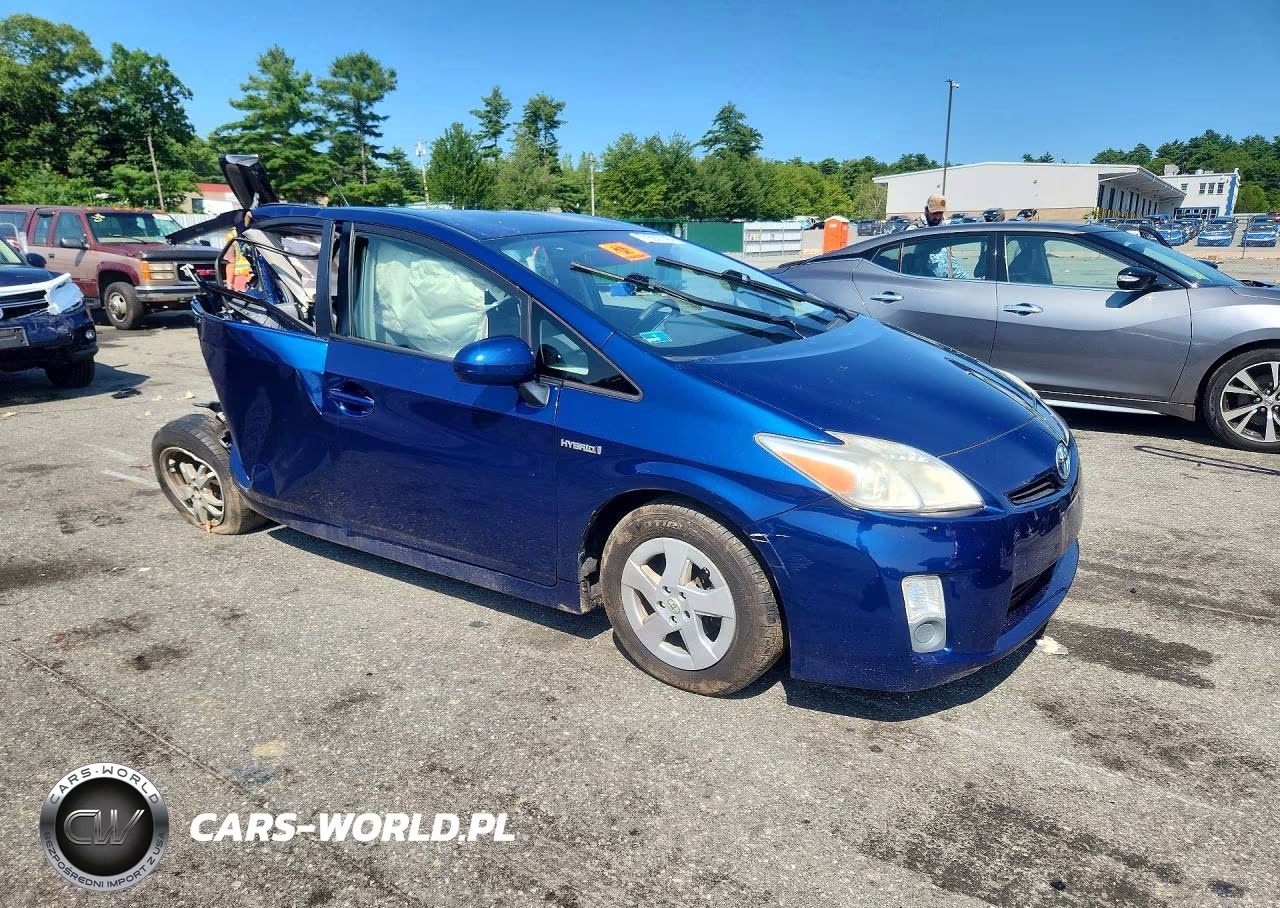 2011 Toyota Prius Two VIN:JTDKN3DU5B0314853 - 4