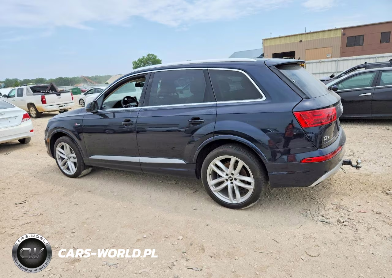 2017 Audi Q7 Prestige VIN:WA1VAAF76HD056701 - 2