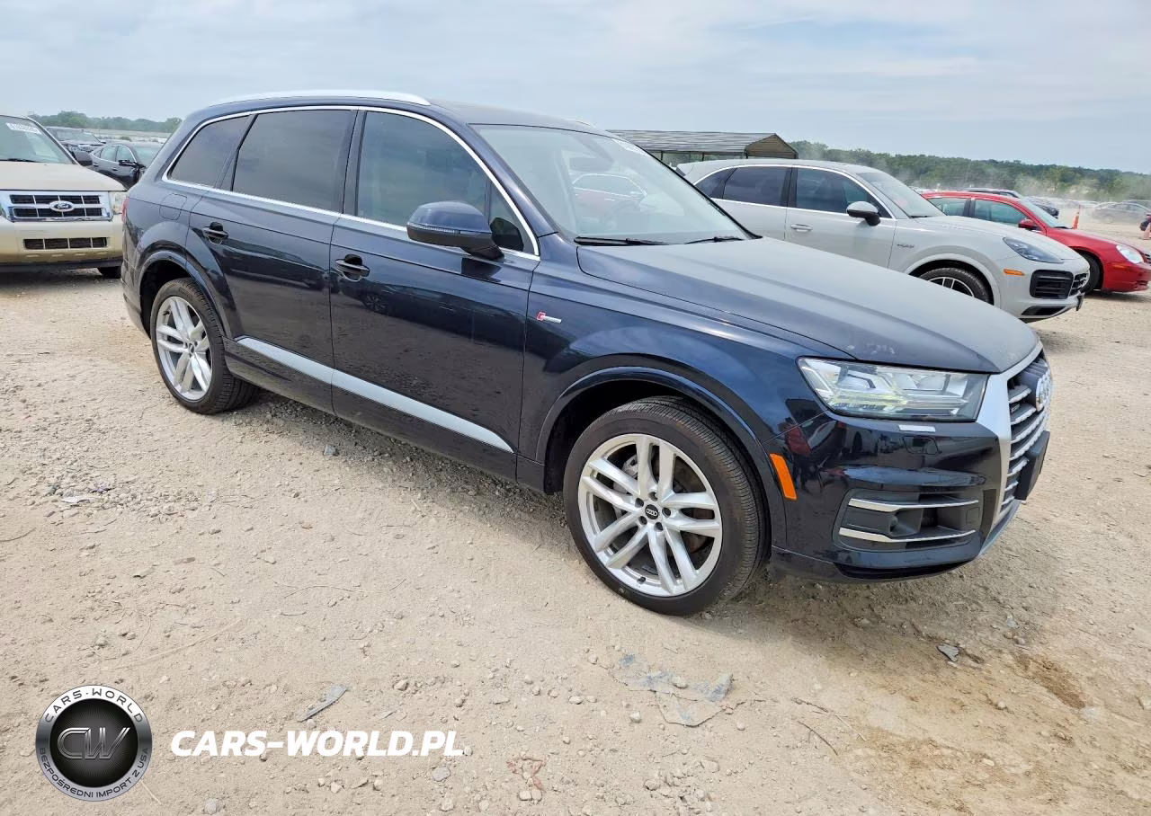 2017 Audi Q7 Prestige VIN:WA1VAAF76HD056701 - 4