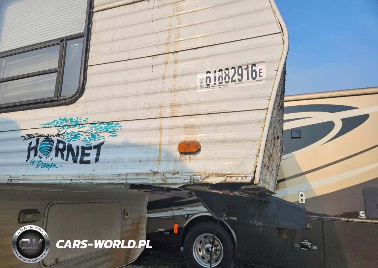1996 Damon Hornet Camper VIN:44HFH0P29T4018861 - 10