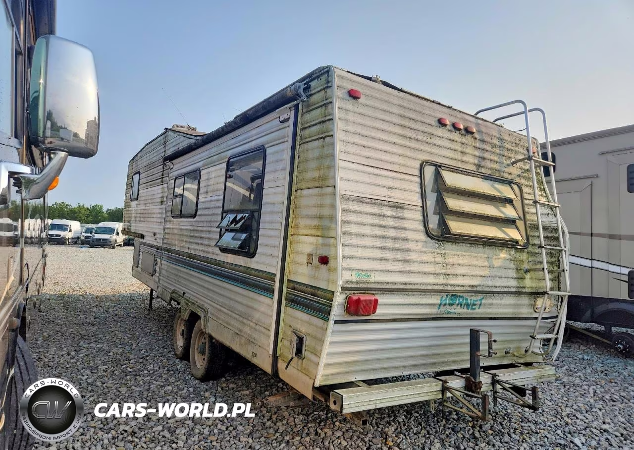 1996 Damon Hornet Camper VIN:44HFH0P29T4018861 - 3