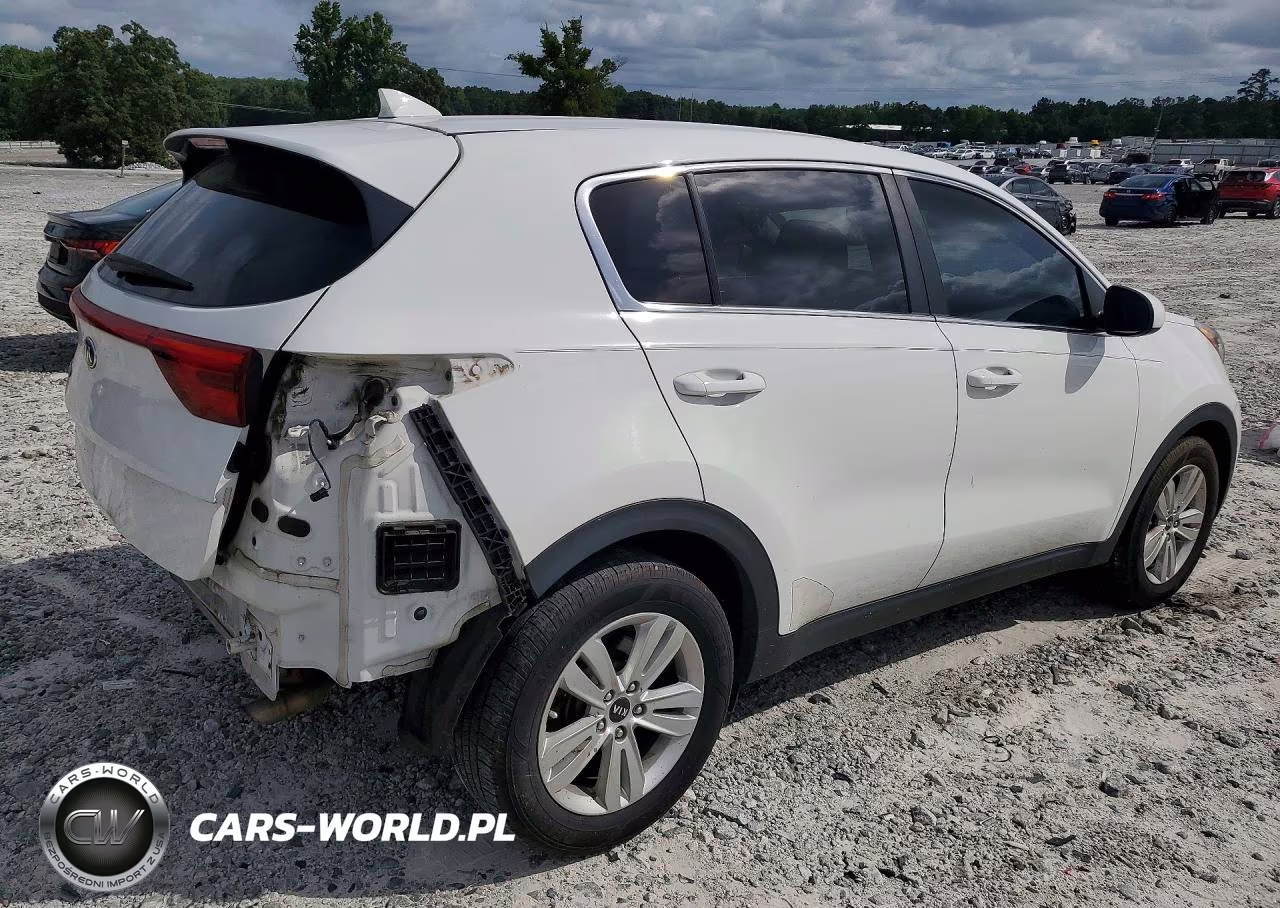 2018 Kia Sportage Lx VIN:KNDPM3AC8J7470797 - 3