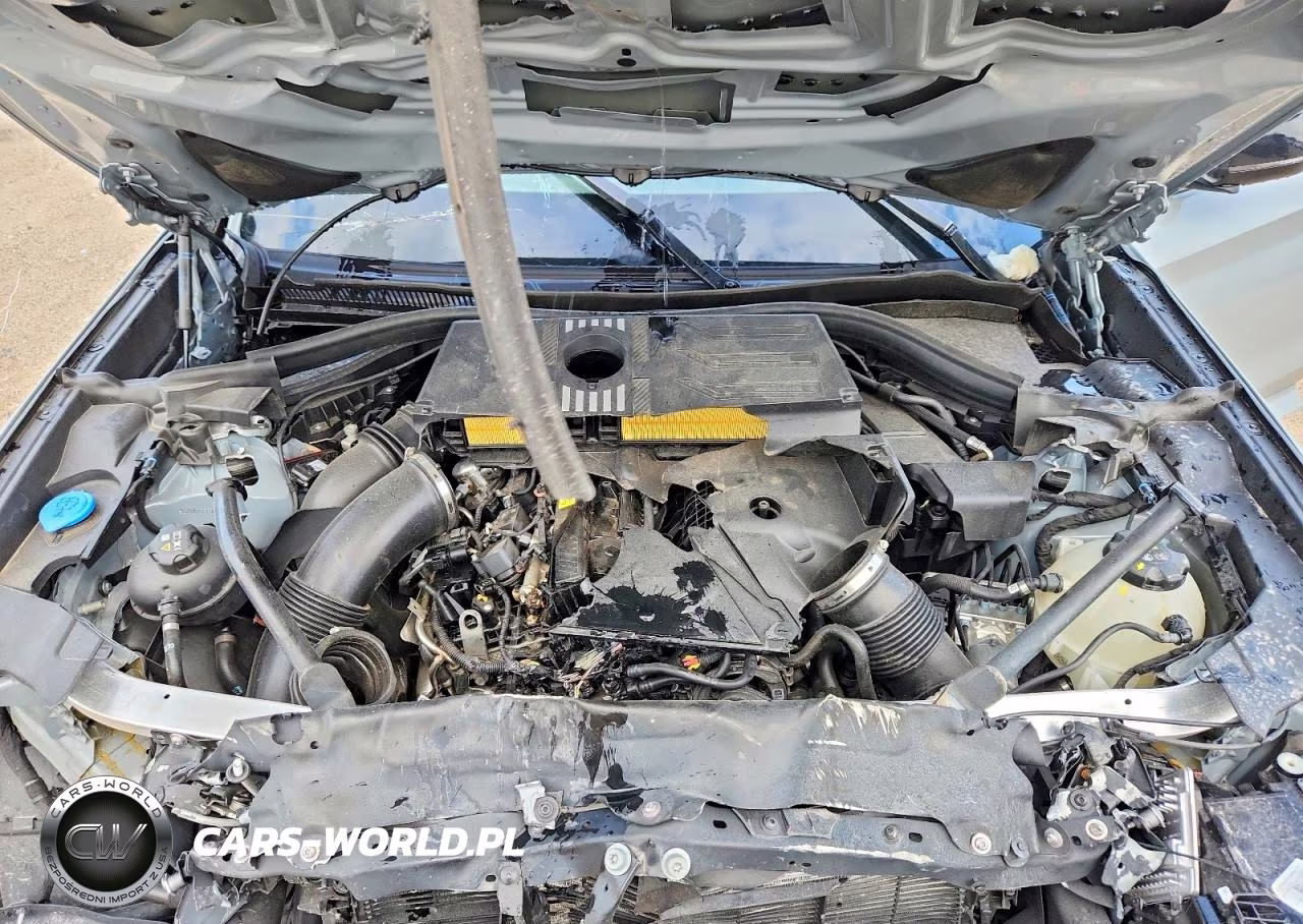 2025 BMW X4 M VIN:5YM23EC03S9197129 - 11