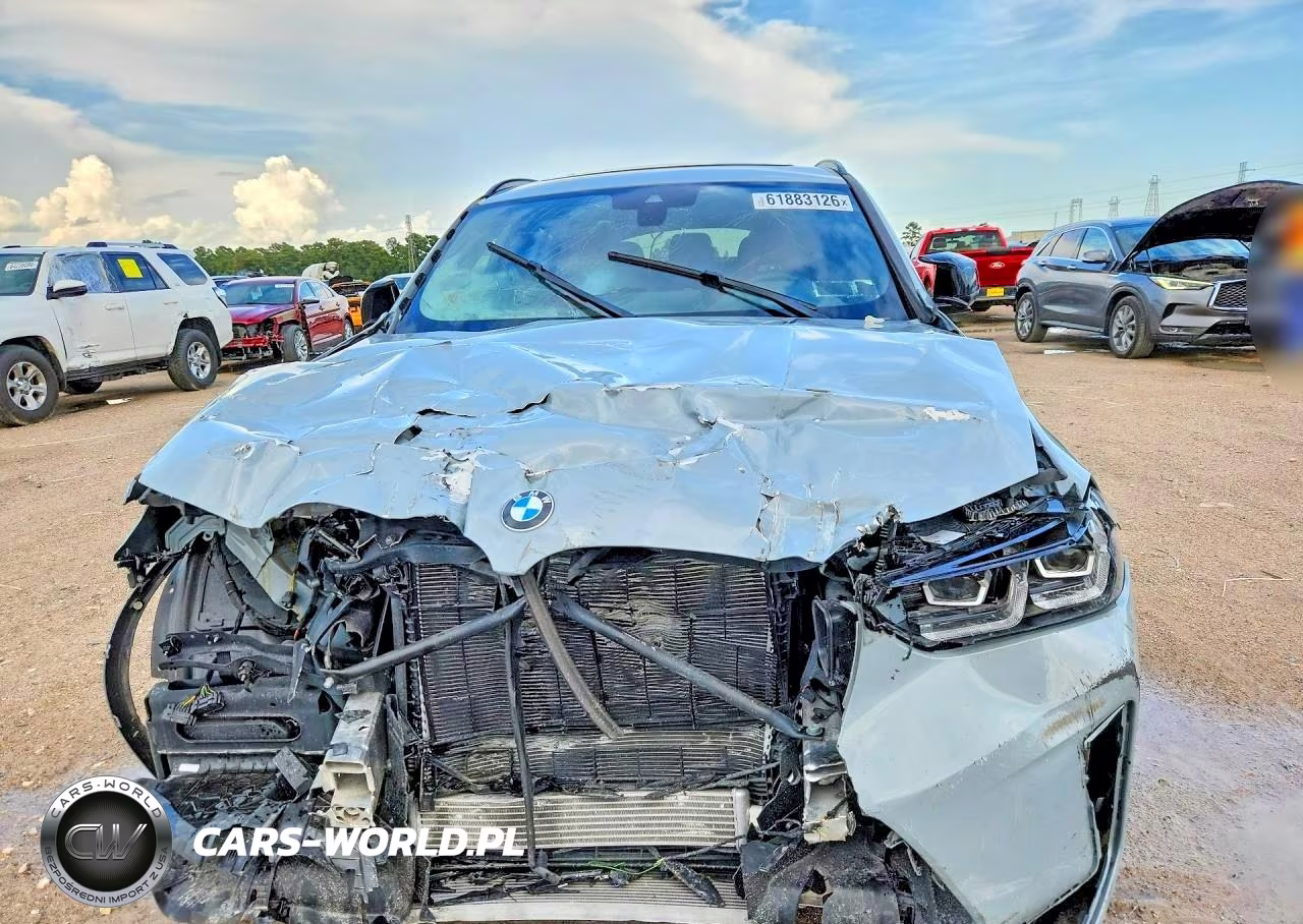 2025 BMW X4 M VIN:5YM23EC03S9197129 - 5