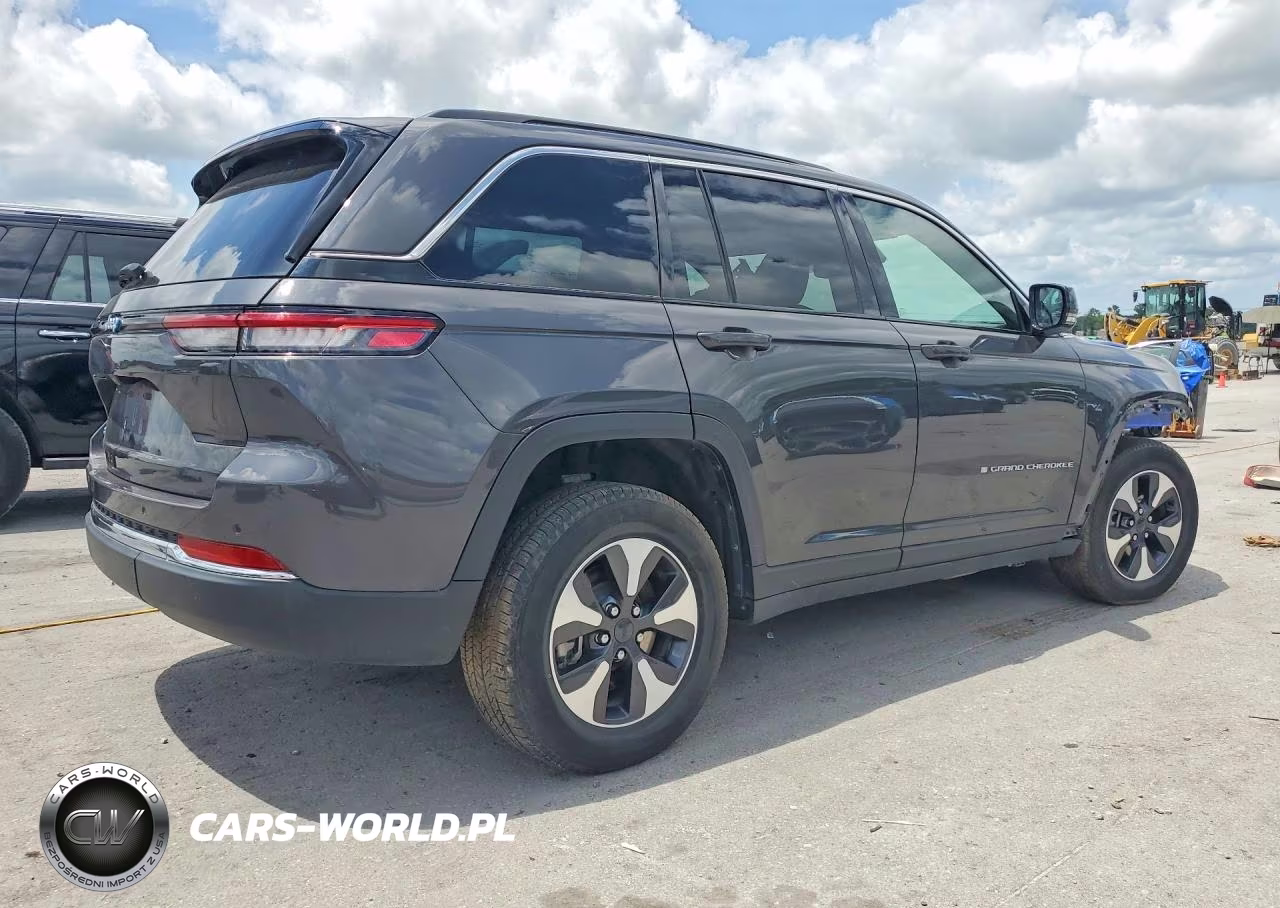 2024 Jeep Grand Cherokee Limited 4Xe VIN:1C4RJYB65RC120733 - 3