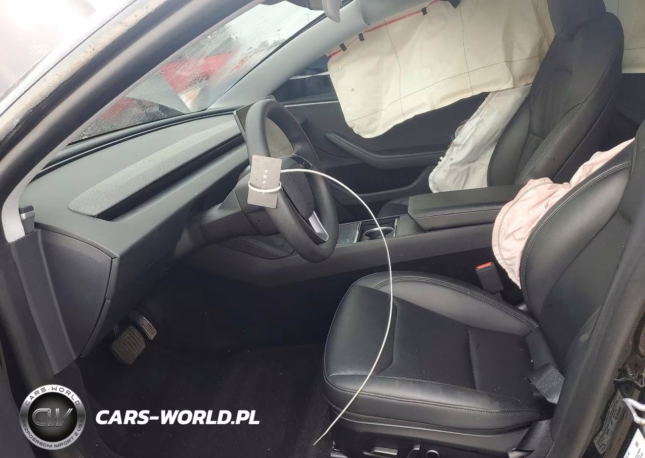2025 Tesla Model 3 VIN:5YJ3E1EB9SF916324 - 7