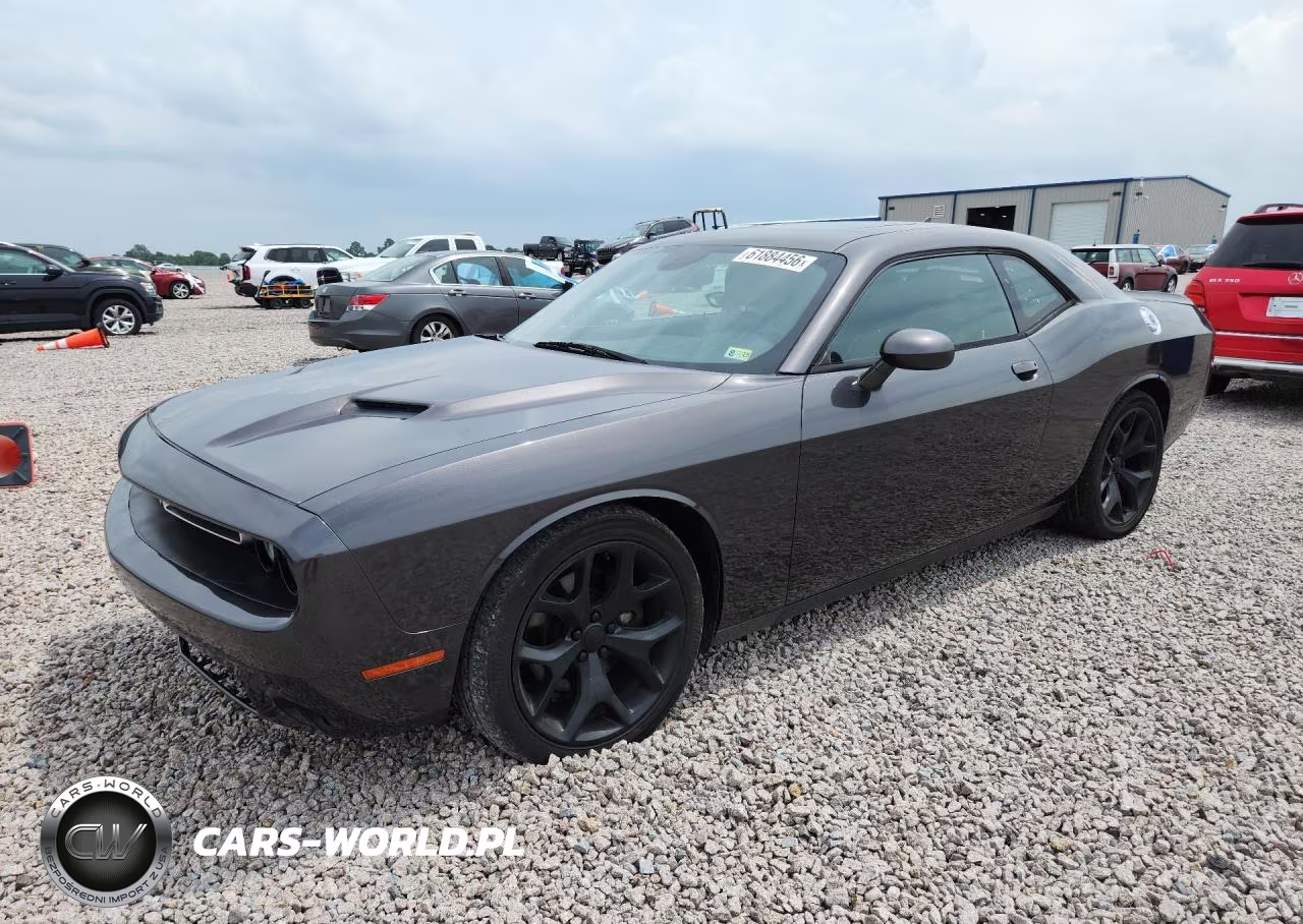 2015 Dodge Challenger Sxt – zdjęcie 1 z 12