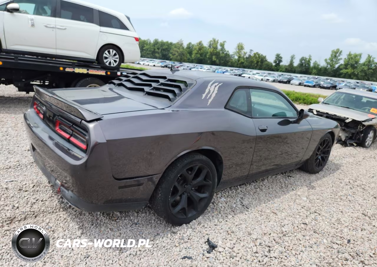 2015 Dodge Challenger Sxt VIN:2C3CDZAT8FH717396 - 3