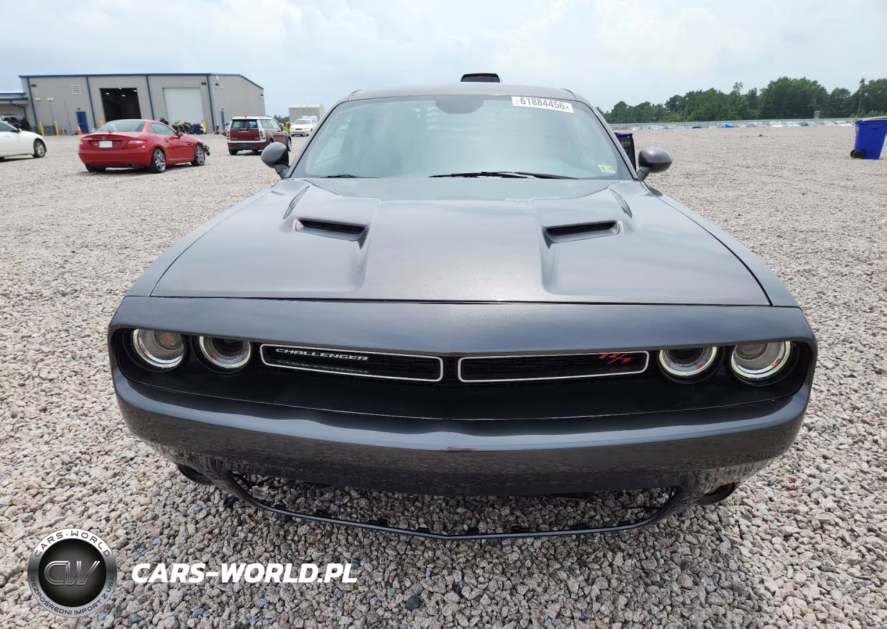 2015 Dodge Challenger Sxt VIN:2C3CDZAT8FH717396 - 5