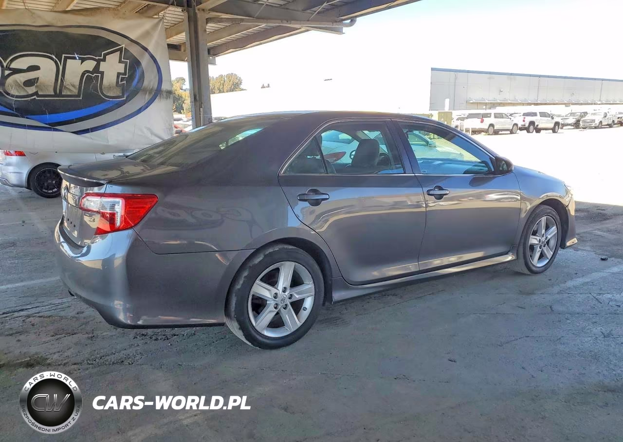 2014 Toyota Camry Se VIN:4T1BF1FK9EU357176 - 3