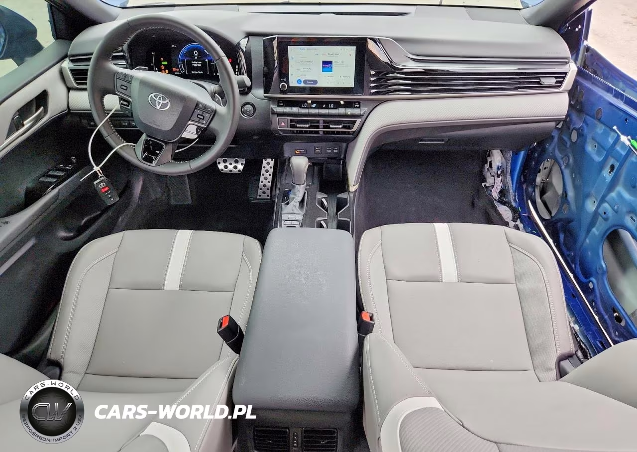 2026 Toyota Camry Se VIN:4T1DAACKXTU293271 - 8