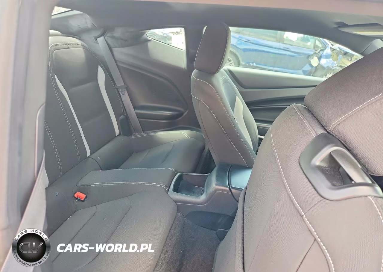 2018 Chevrolet Camaro Lt VIN:1G1FB1RX7J0150000 - 10