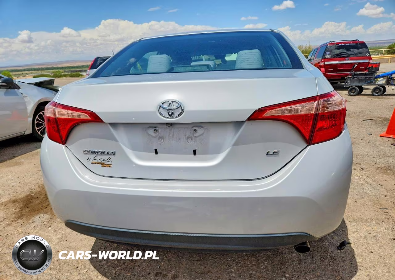 2018 Toyota Corolla Le VIN:2T1BURHEXJC013962 - 6