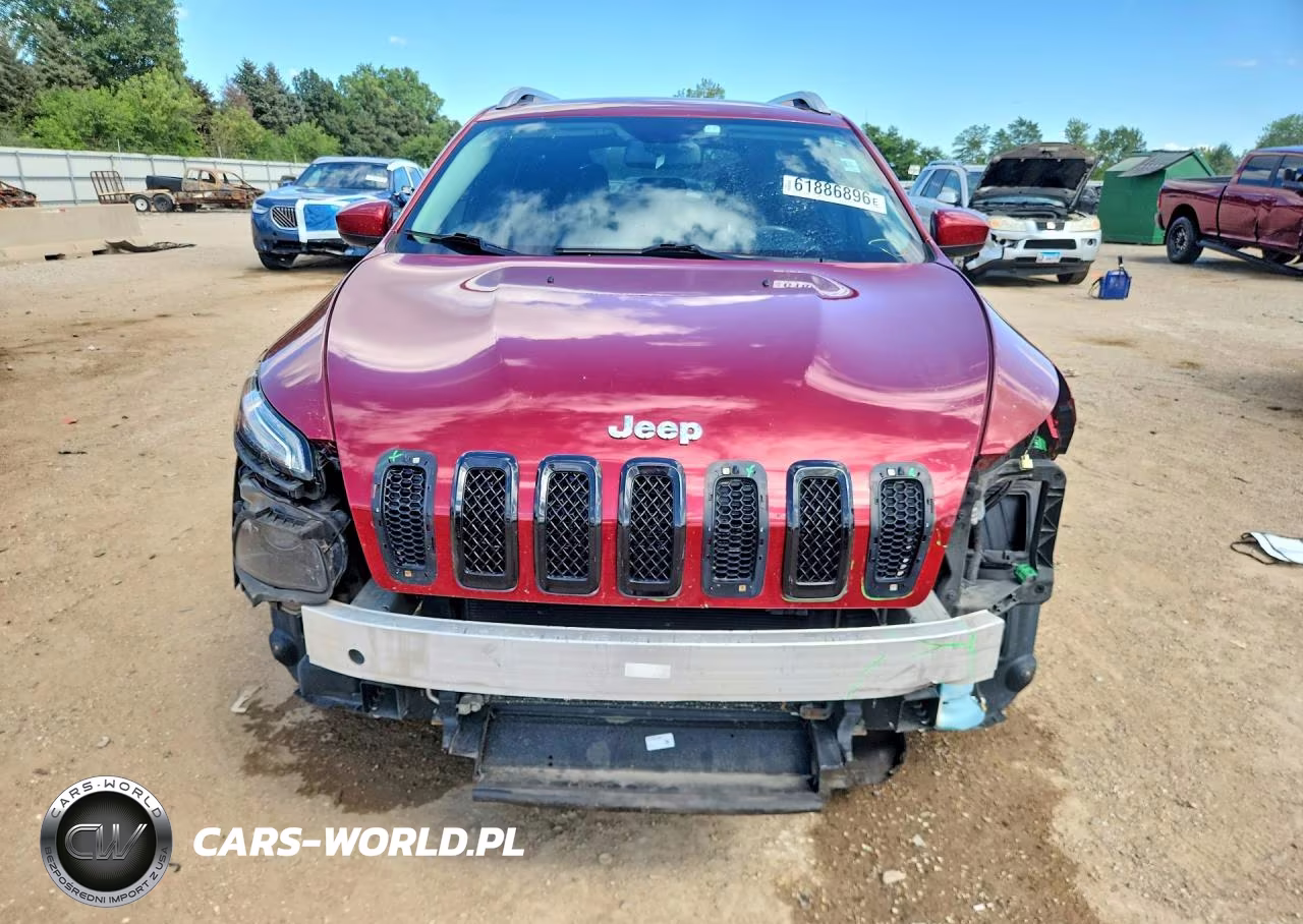 2014 Jeep Cherokee Latitude VIN:1C4PJLCS0EW106317 - 5