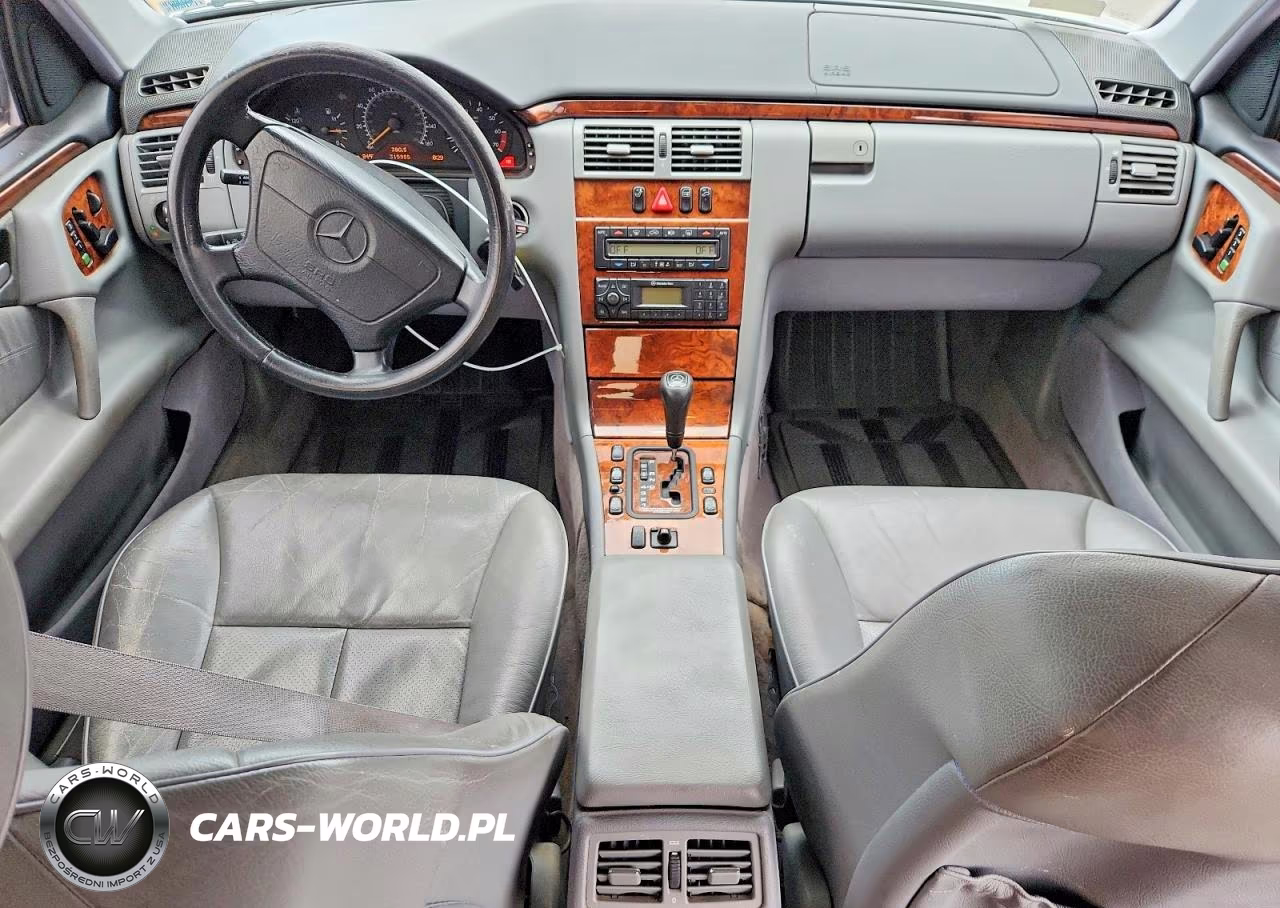 1999 Mercedes-Benz E 320 VIN:WDBJF65H9XA904596 - 8