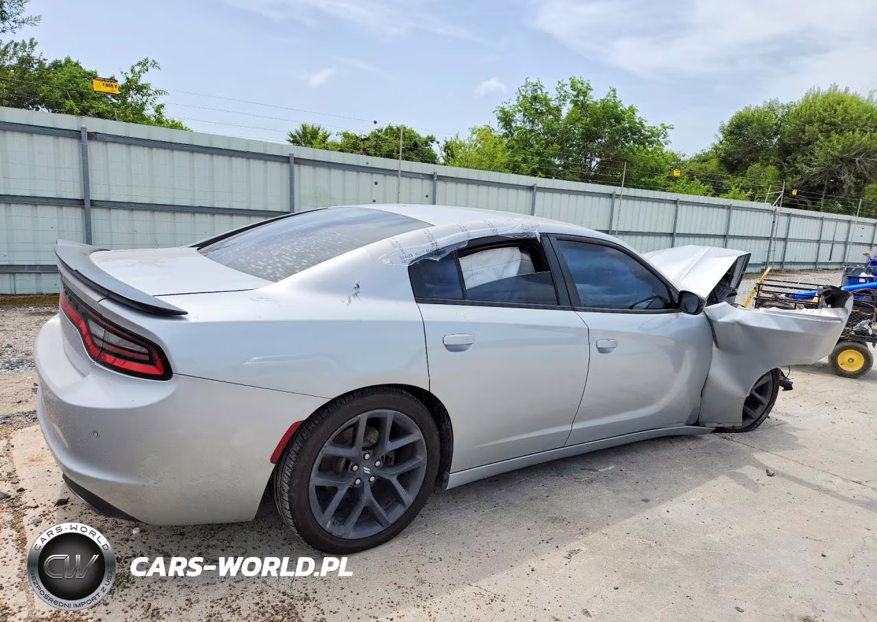 2020 Dodge Charger Sxt VIN:2C3CDXBG8LH104700 - 3