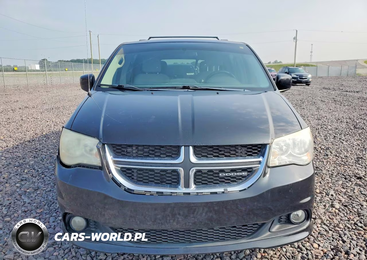 2011 Dodge Grand Caravan Crew VIN:2D4RN5DG5BR693074 - 5