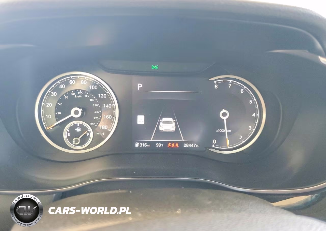 2025 Genesis G70 2.5T Standard VIN:KMTG34SC6SU158828 - 9