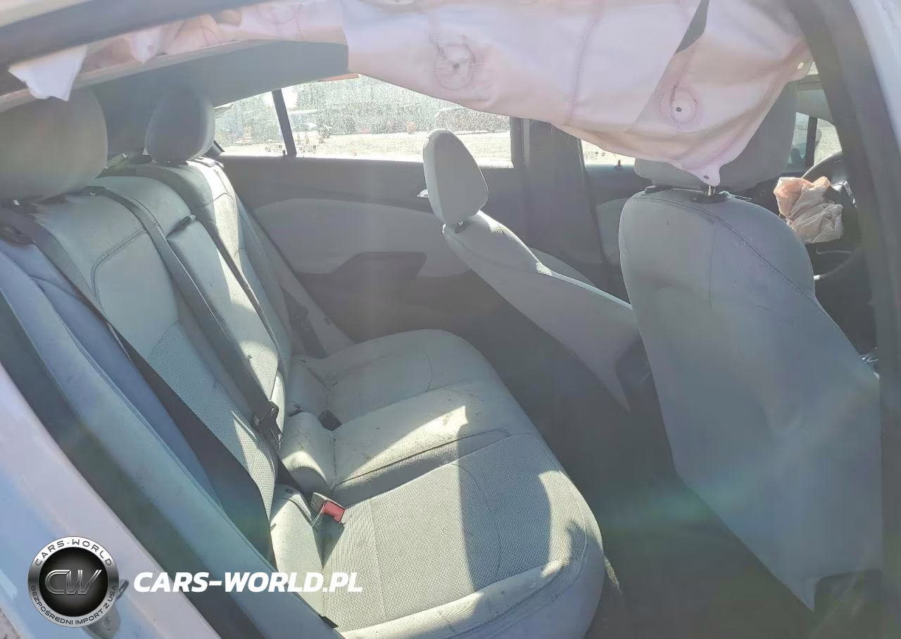 2019 Chevrolet Cruze Lt VIN:3G1BE6SM0KS597653 - 11