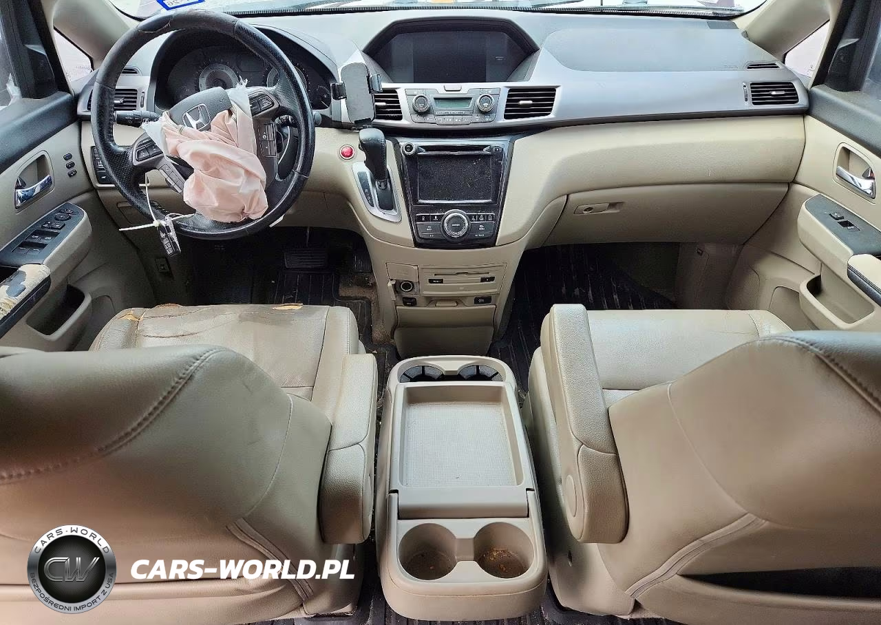 2015 Honda Odyssey Touring VIN:5FNRL5H92FB063738 - 8