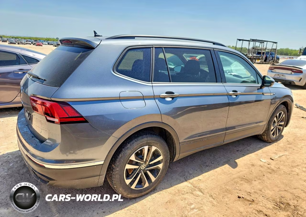 2023 Volkswagen Tiguan S VIN:3VVRB7AX2PM034200 - 3