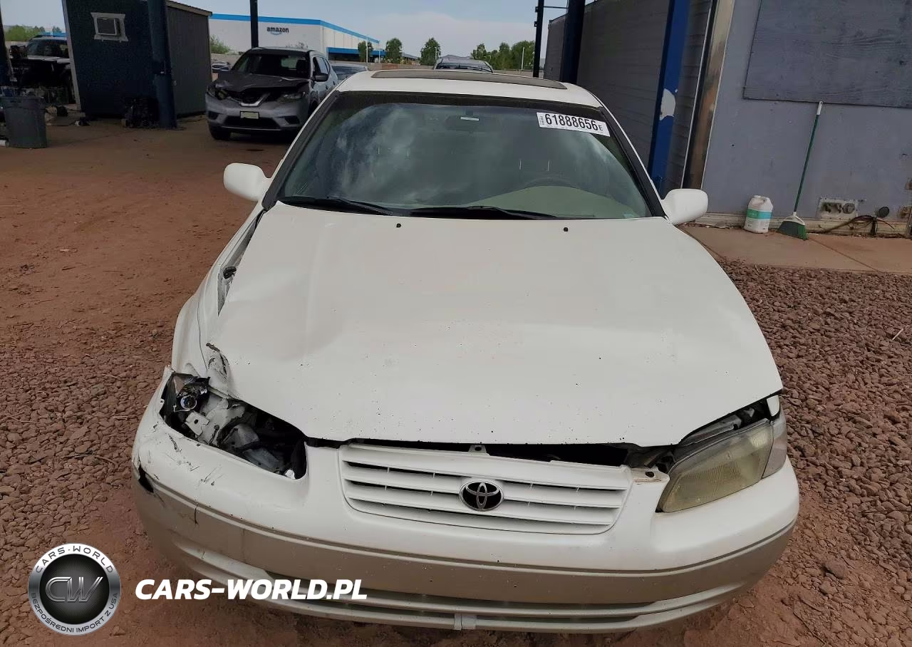 1999 Toyota Camry Le VIN:JT2BG28K0X0366209 - 5