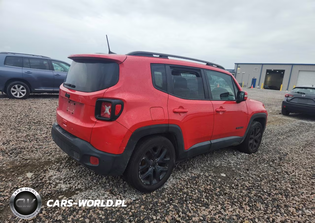 2018 Jeep Renegade Latitude VIN:ZACCJABB4JPG69592 - 3