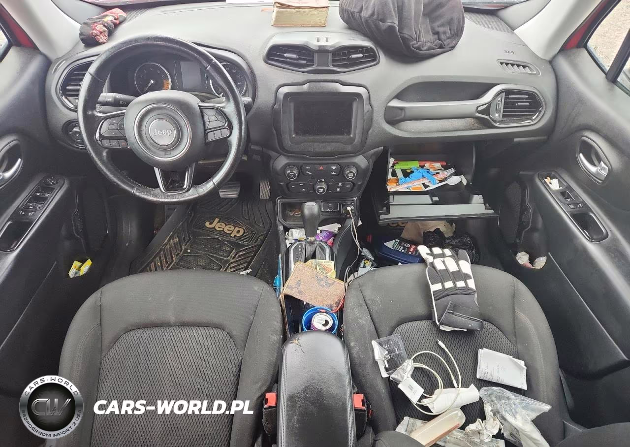 2018 Jeep Renegade Latitude VIN:ZACCJABB4JPG69592 - 8