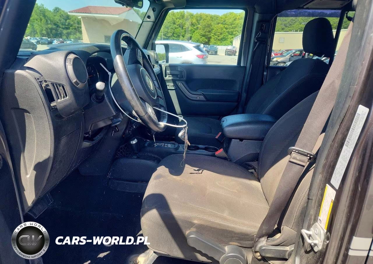 2017 Jeep Wrangler Unlimited Sport VIN:1C4BJWDGXHL549652 - 7