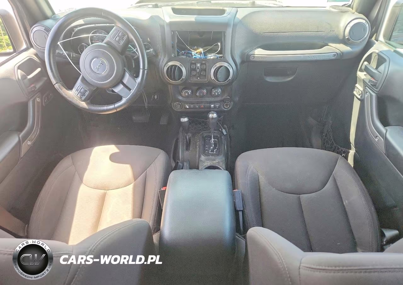2017 Jeep Wrangler Unlimited Sport VIN:1C4BJWDGXHL549652 - 8