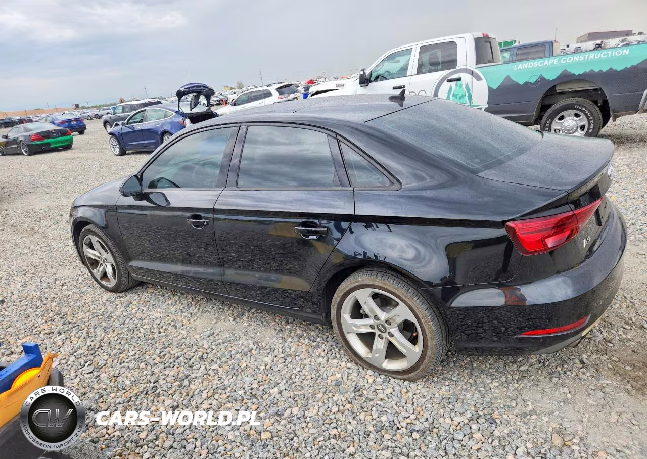 2018 Audi A3 Premium VIN:WAUAUGFF1J1033627 - 2