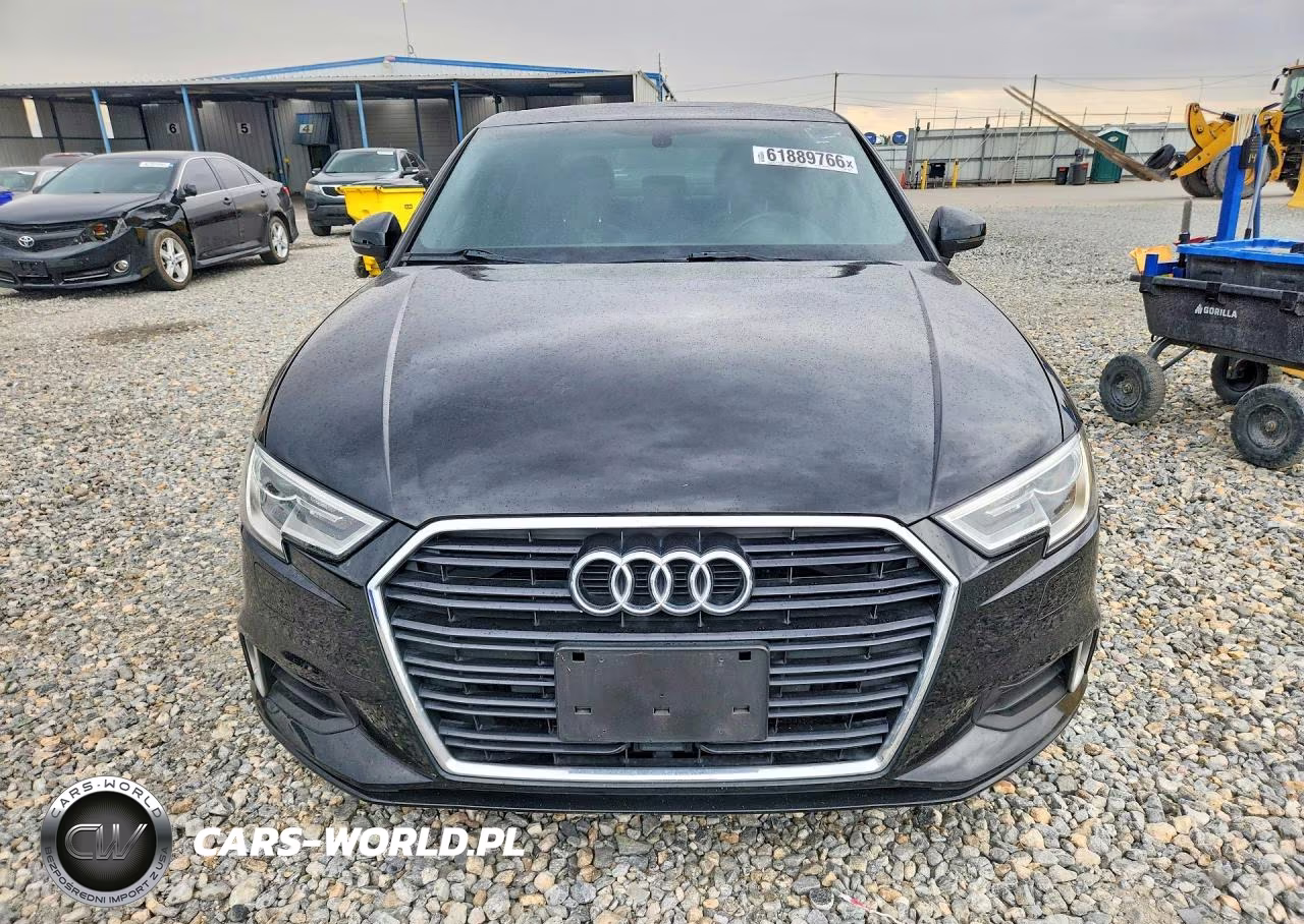 2018 Audi A3 Premium VIN:WAUAUGFF1J1033627 - 5