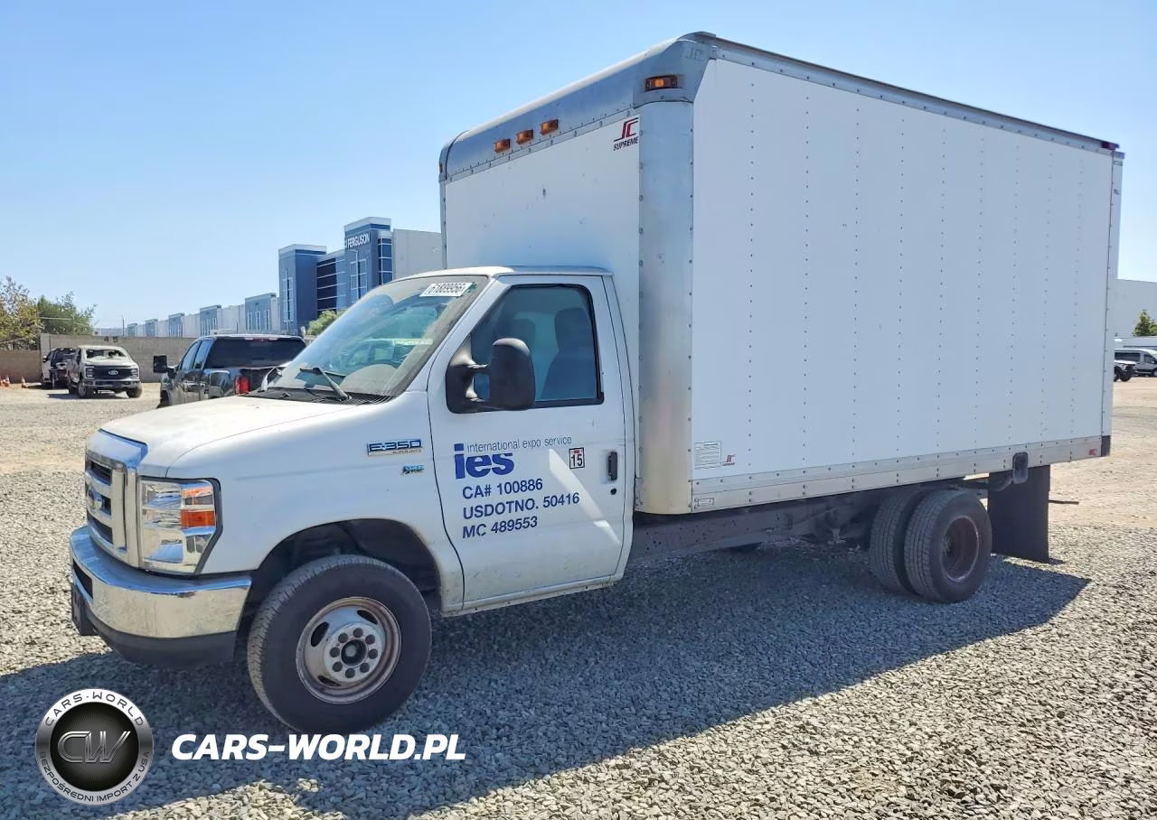 2011 Ford E350 Box Truck