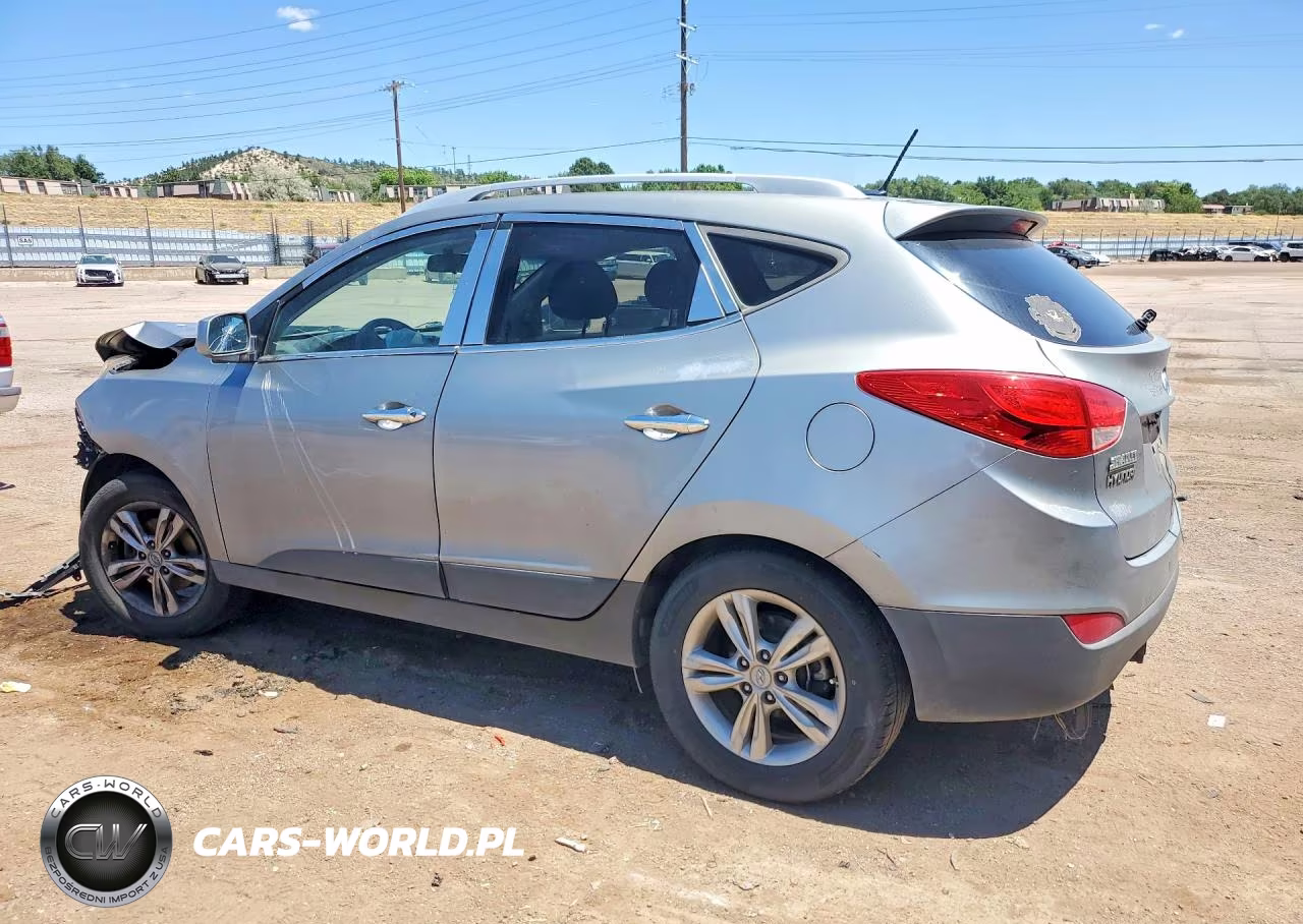 2010 Hyundai Tucson Gls VIN:KM8JUCAC1AU052763 - 2