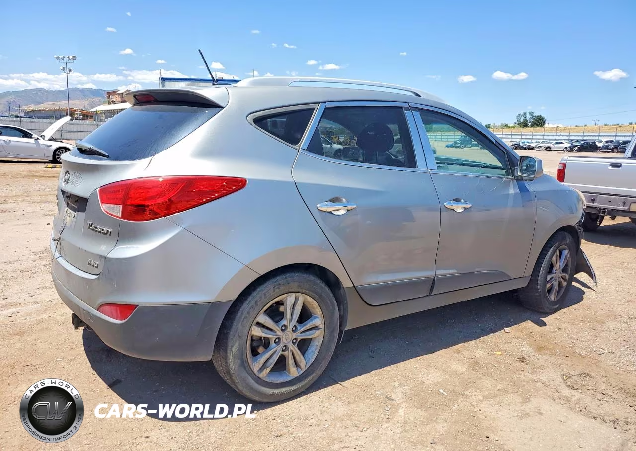 2010 Hyundai Tucson Gls VIN:KM8JUCAC1AU052763 - 3