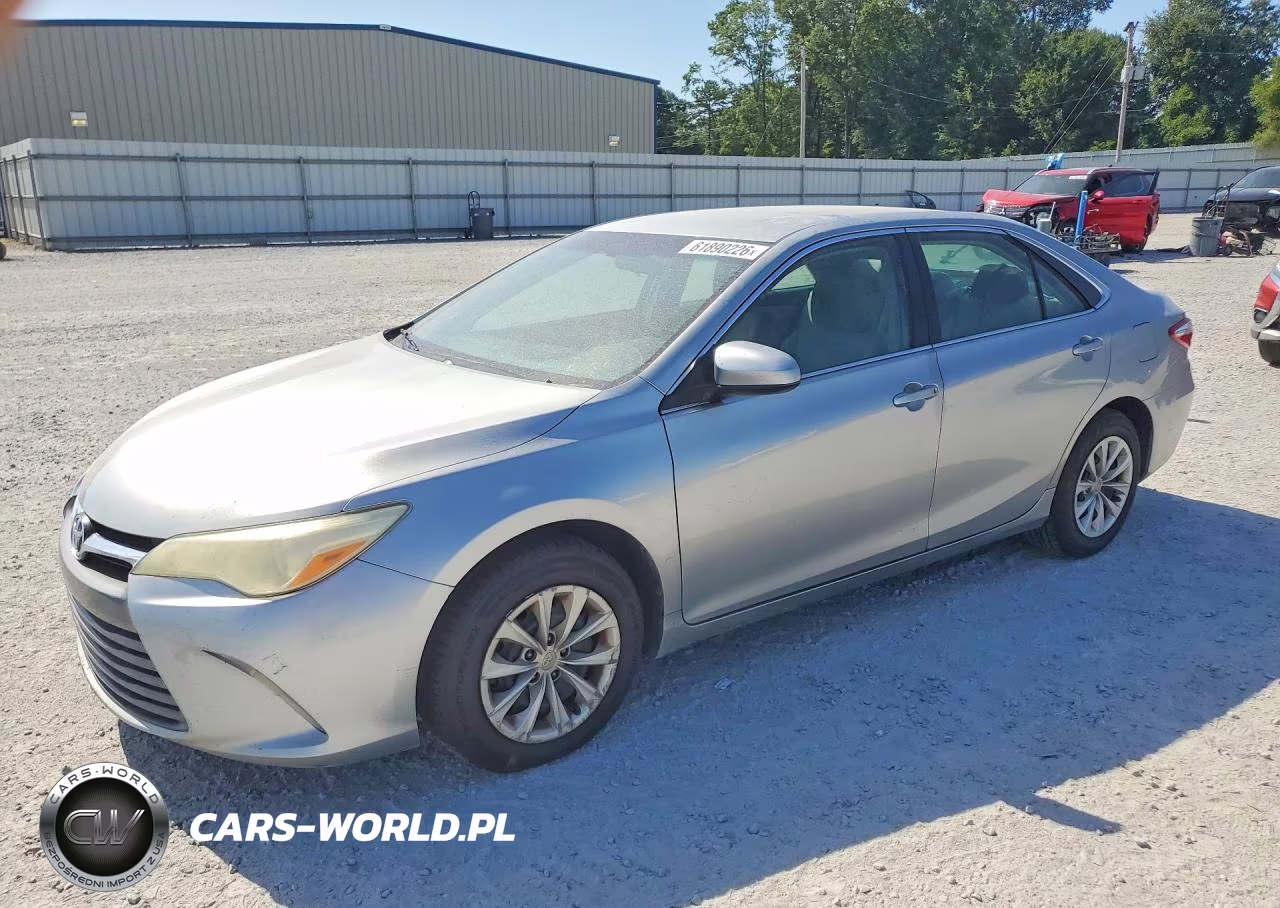 2015 Toyota Camry Le